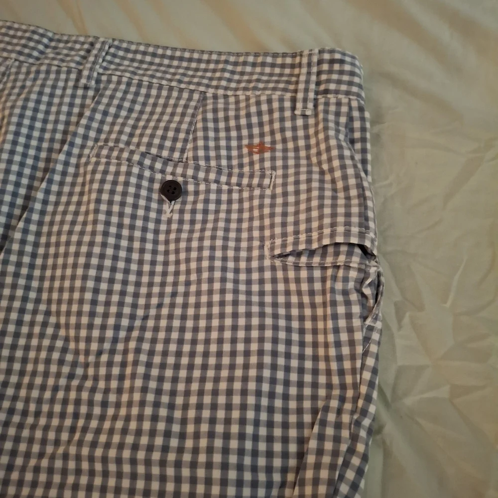 Dockers navy white